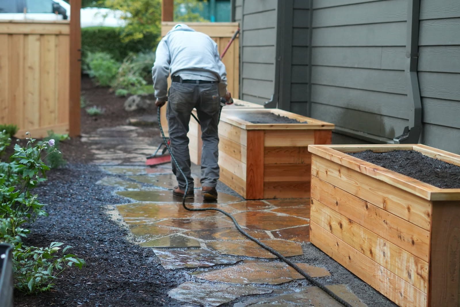 Gallery photos for Elevate Your Backyard with Stunning Flagstone Patios: Image #1